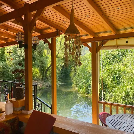 Apartment Three Palms *