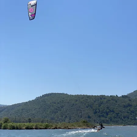 Three Palms Apartment *