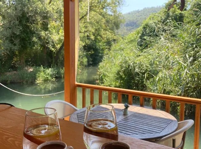 Apartment Three Palms *